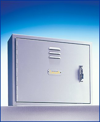 Locker closed. This incredible piece of work appears to be a locker from the outside. But opening it reveals a fine presenation inside.