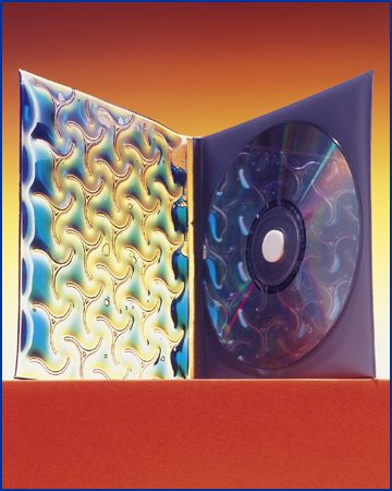 water maze cd case filled with liquid in the shape of a maze